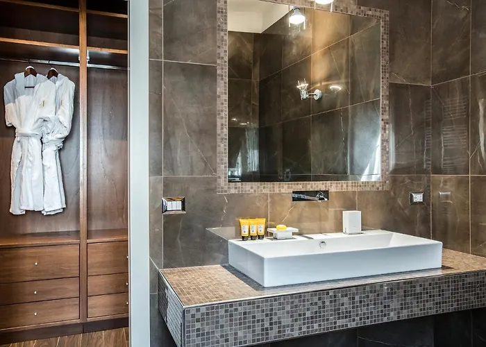 Alta Luxury - Oca * Rome